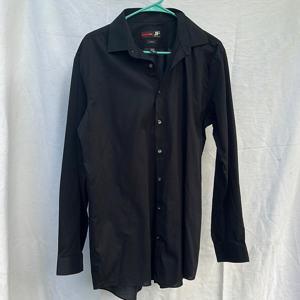 Men’s long sleeve dress shirt